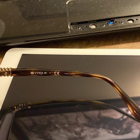 Vogue sunglasses - Picture 5 of 6